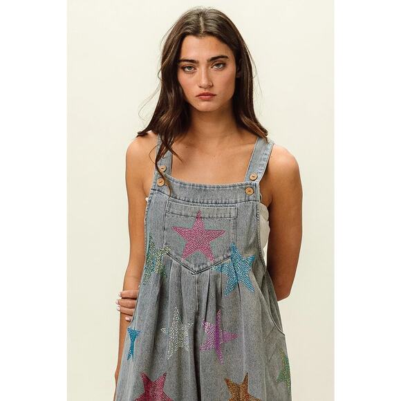 BiBi Star Pattern Rhinestone Washed Side Pockets Wide Leg Shortalls | Lt Denim - Picture 10 of 12